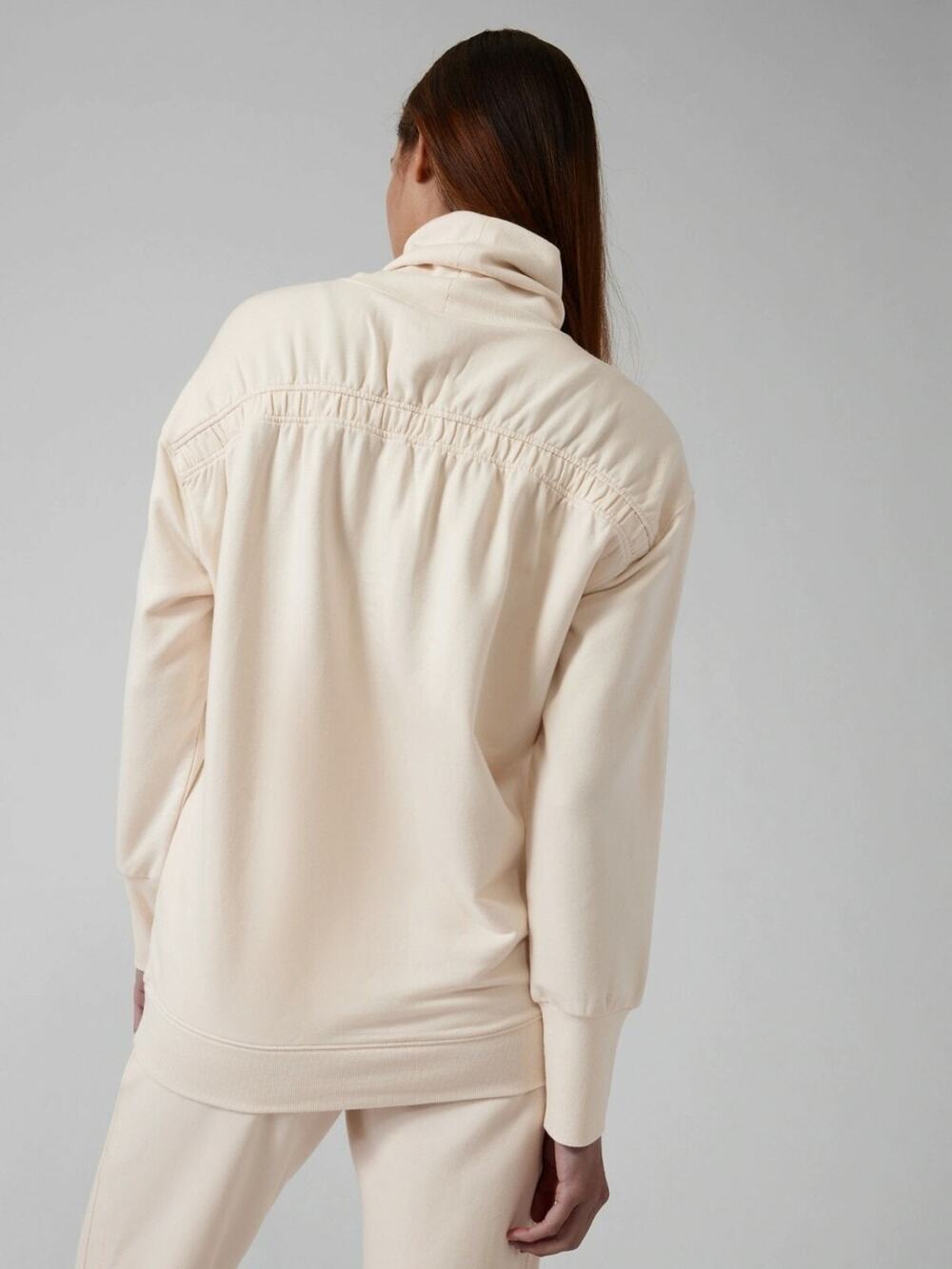 Athleta Balance Cinch Turtleneck Sweatshirt Chantilly Cream Brushed Nirvana L
